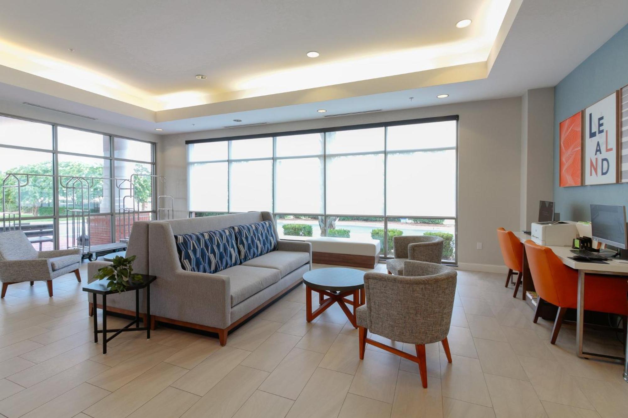 Holiday Inn Express Leland - Wilmington Area By Ihg Экстерьер фото