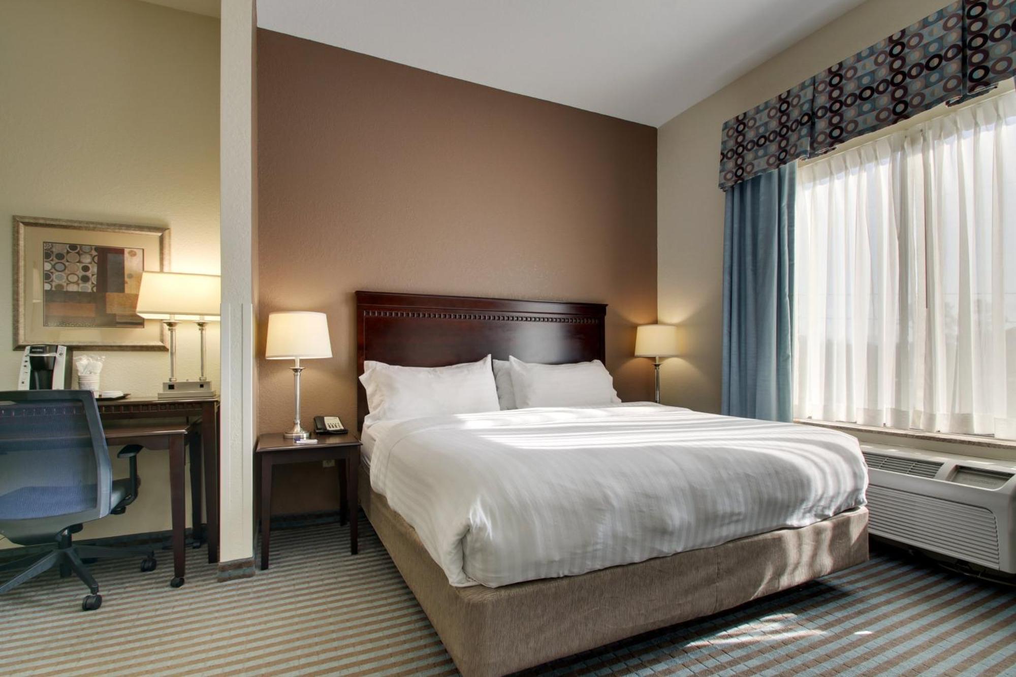 Holiday Inn Express Leland - Wilmington Area By Ihg Экстерьер фото