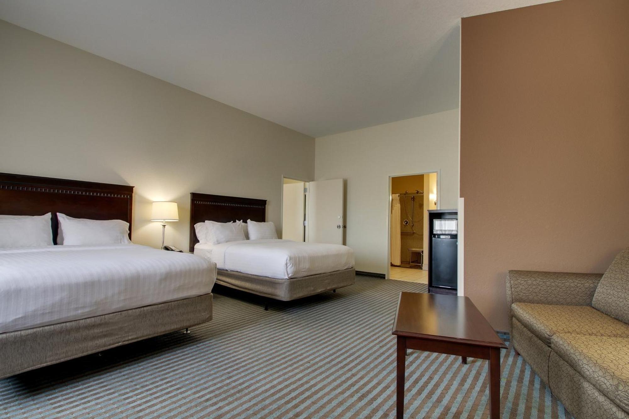 Holiday Inn Express Leland - Wilmington Area By Ihg Экстерьер фото