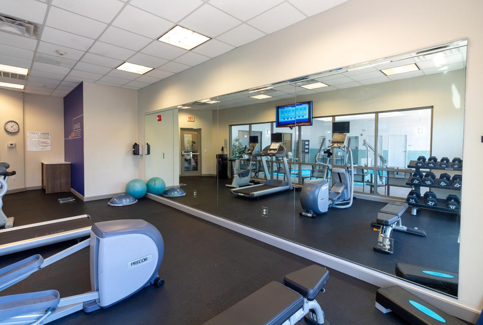 Holiday Inn Express Leland - Wilmington Area By Ihg Экстерьер фото